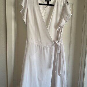 Banana Republic Tie waist White Dress